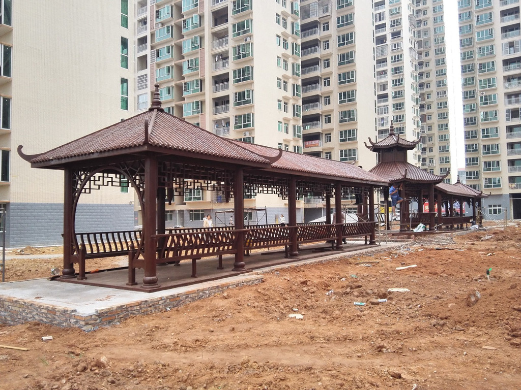 三仕爵木業(yè)----防腐木連廊